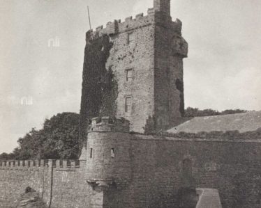 Carrigaholt Castle | Courtesy National Library of Ireland ( Westropp Collection) 