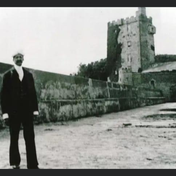 Richard Burton , last of the family to live in Carrigaholt Castle. | John Williams